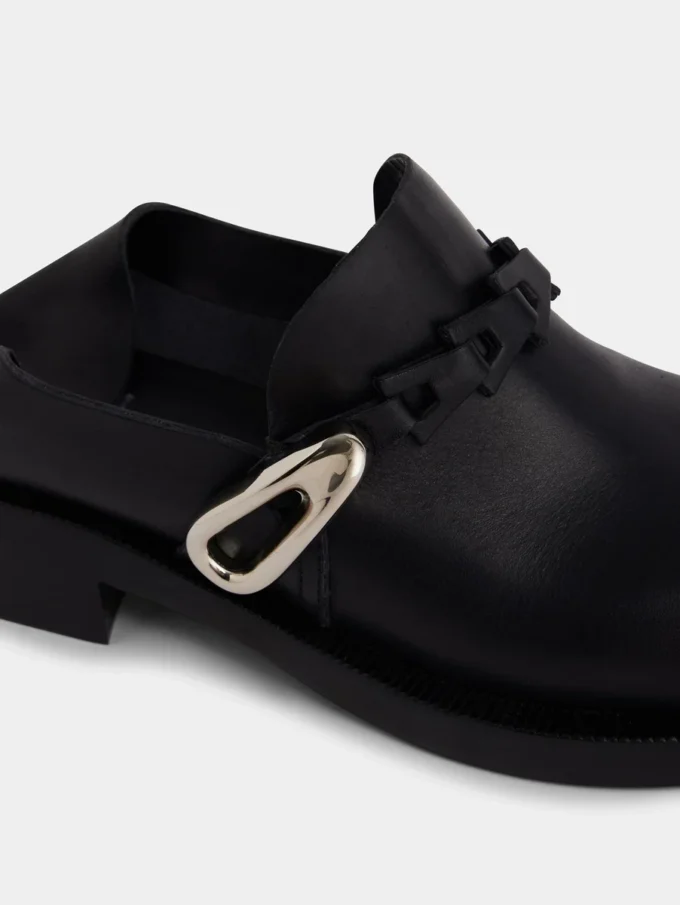 Mule negre din piele netedă