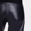 Pantaloni din piele
