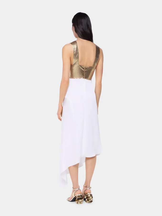 Rochie asimetrică din plasă și satin