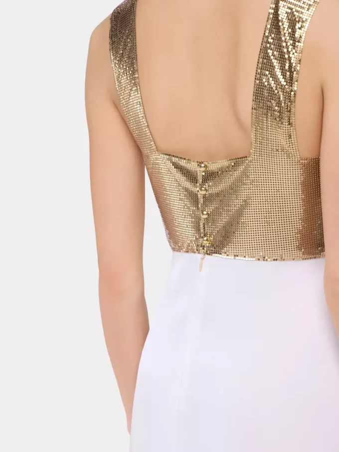 Rochie asimetrică din plasă și satin