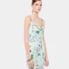 Rochie cu imprimeu floral și detalii cu lanțuri