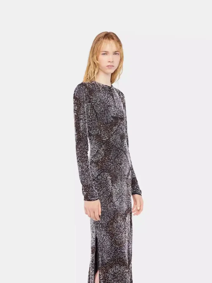 Rochie din crep cu broderie din perle