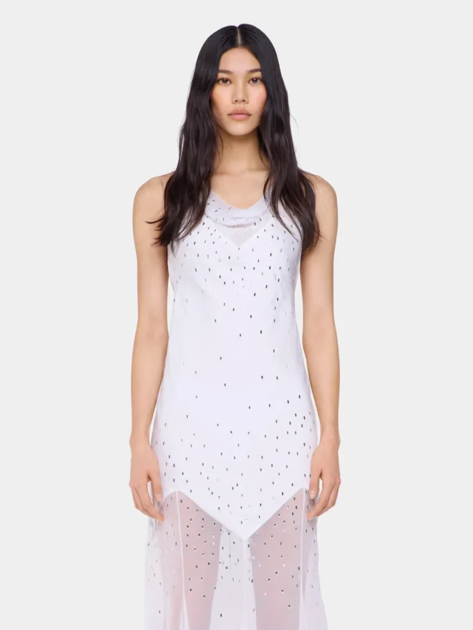 Rochie lungă albă fără mâneci din muselină și satin