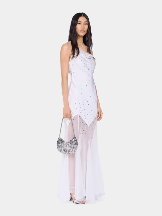 Rochie lungă albă fără mâneci din muselină și satin