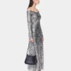 Rochie lungă argintie din dantelă