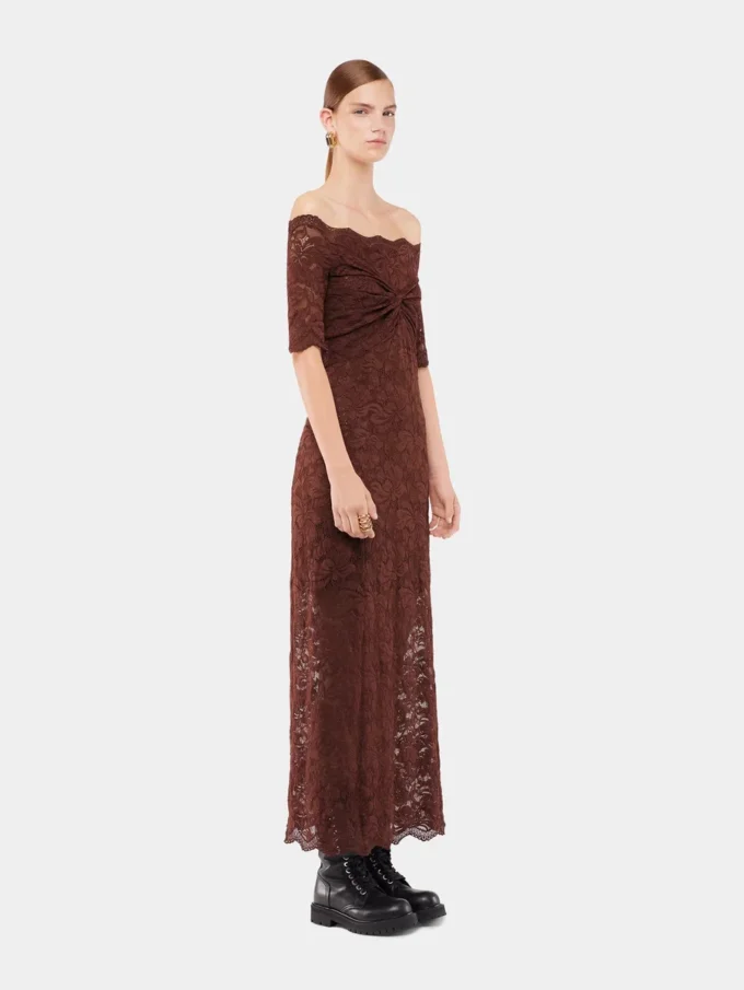 Rochie lungă din dantelă