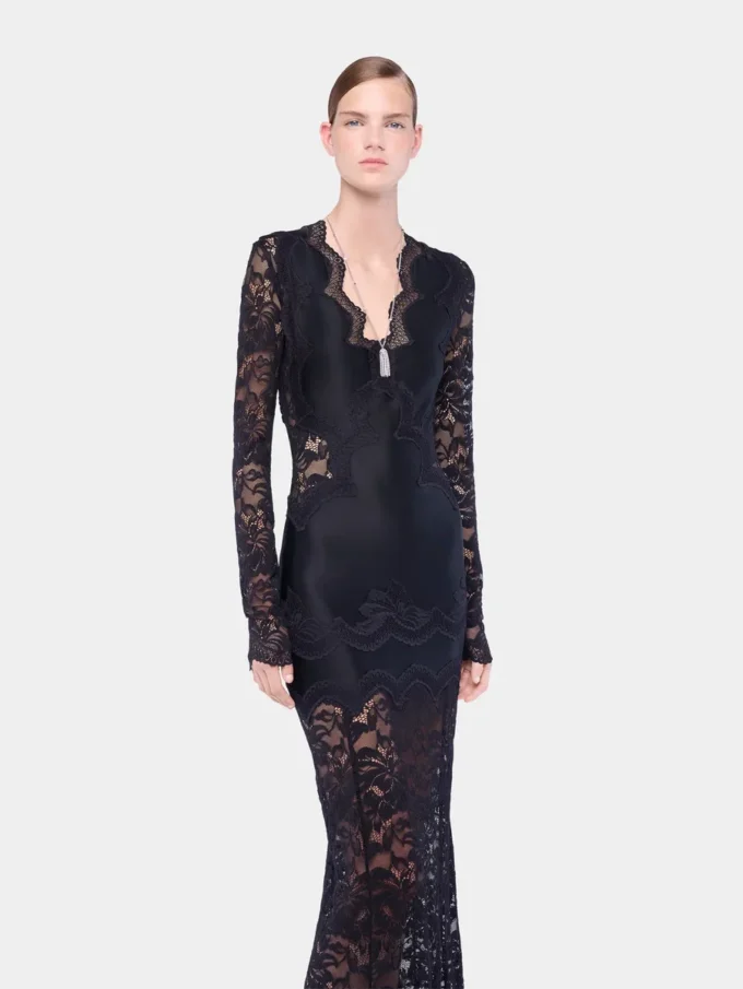 Rochie lungă din dantelă