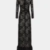 Rochie lungă din dantelă neagră