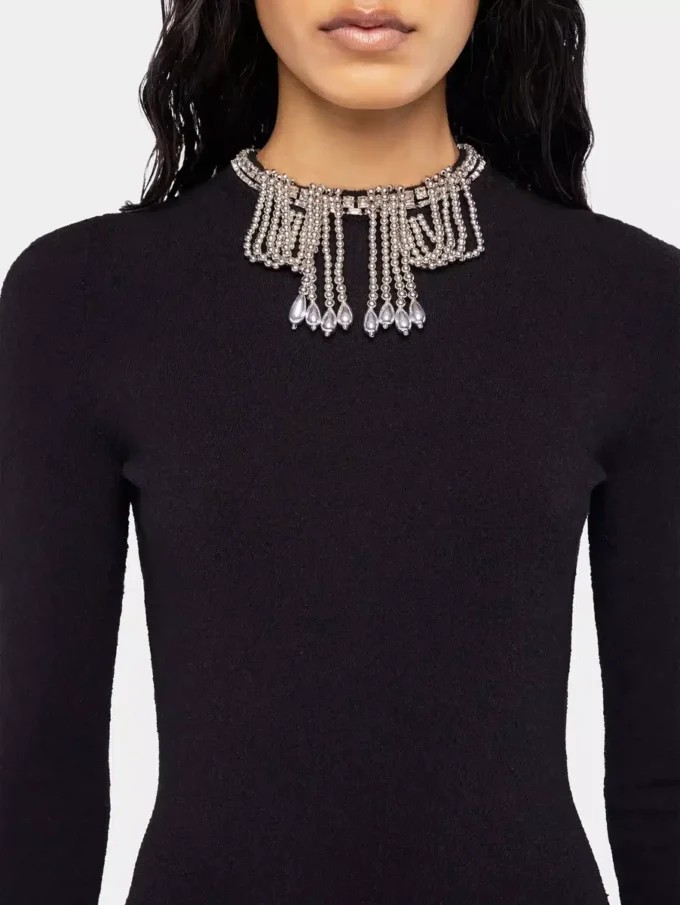 Rochie lungă din tricot, fără spate, cu broderii