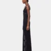 Rochie lungă neagră din dantelă