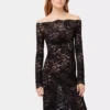 Rochie lungă neagră din dantelă cu guler bardot