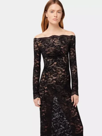 Rochie lungă neagră din dantelă cu guler bardot