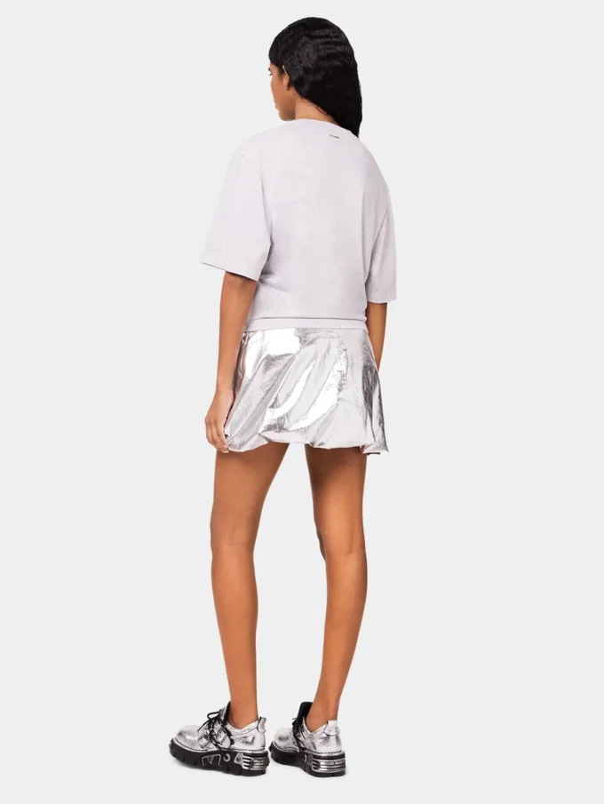 Tricou gri cu piercing